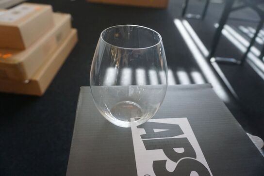 16 stk. glas RIEDEL + diverse kopper  