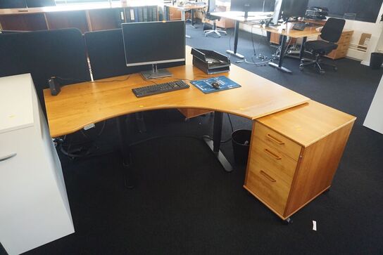 Hæve/sænkebord inkl. stol & kontorskab