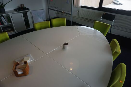 Konferencebord inkl. 10 stole