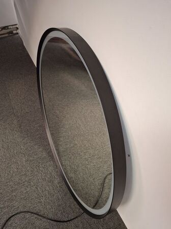 Sort Rund Spejl med lys og spejlafdugger  STRØMBERG