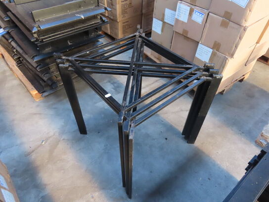 Ca. 17 stk cafeborde med ben