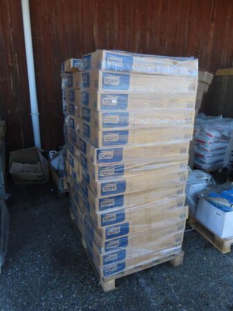 Palle med papirdispensere  TORK