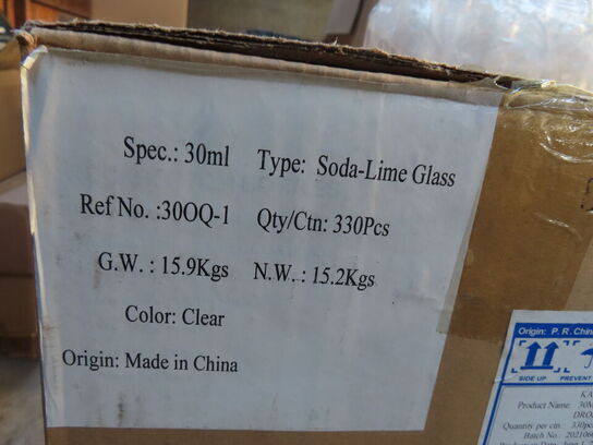 Palle med diverse glasflasker til soya