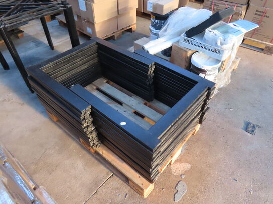 Ca. 17 stk cafeborde med ben