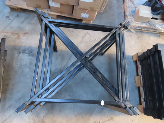 Ca. 17 stk cafeborde med ben