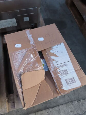 Kasse med diverse kobberfittings