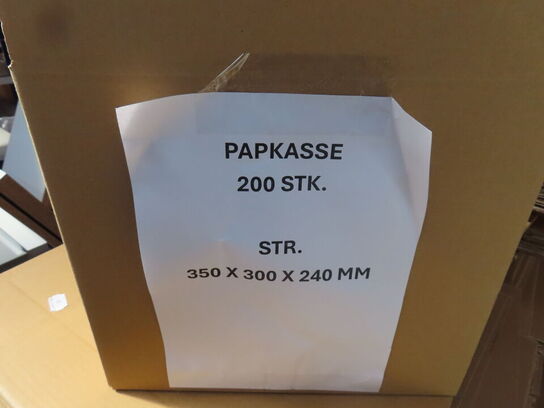 Ca 200 stk papkasser
