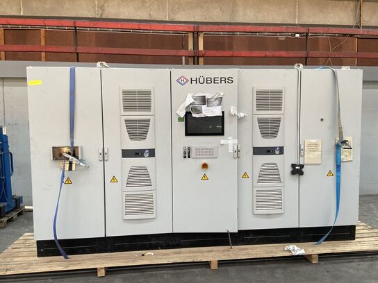 Samleauktion Hou - April