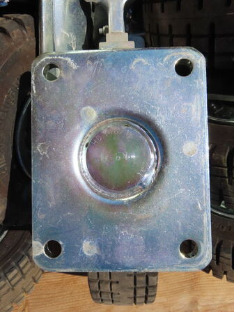 Palle med diverse hjul