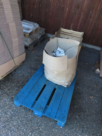 Kasse med led pærer