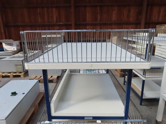 2 stk udstillingsreol