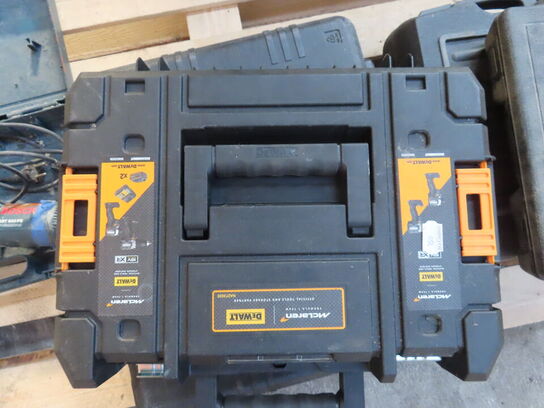 Stiksav BOSCH inkl. 4 stk tomme kasser