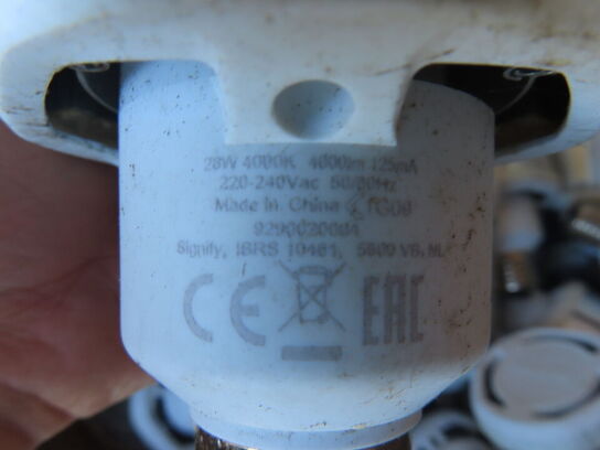 Kasse med led pærer