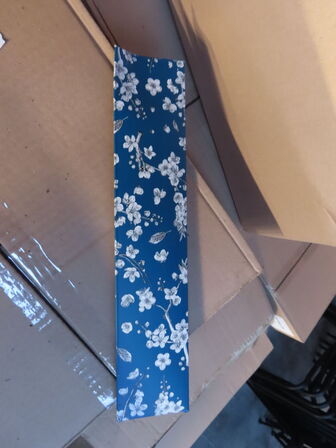 Palle med diverse indpakningskasser