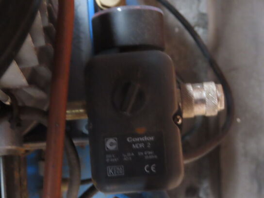 Kompressor  MIL-TEC CS240-24