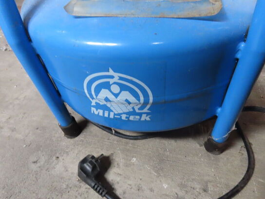 Kompressor  MIL-TEC CS240-24