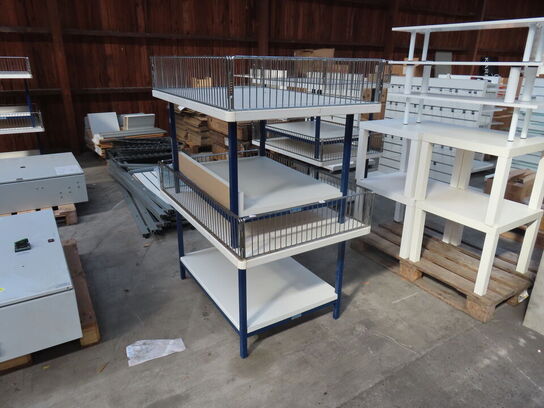 2 stk udstillingsreol