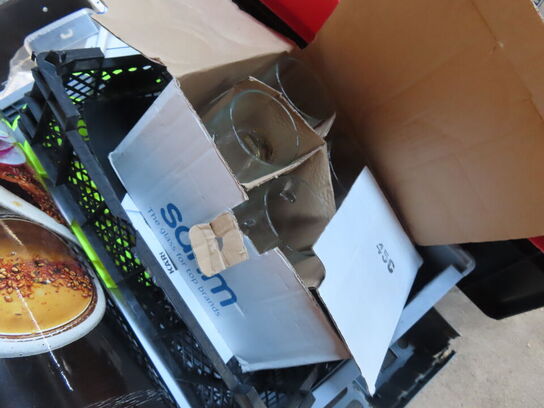 Palle med indhold af diverse bonruller, soyabowls mv.