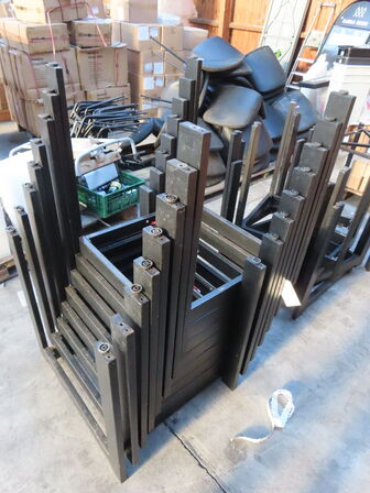 Diverse bordben samt bordplader