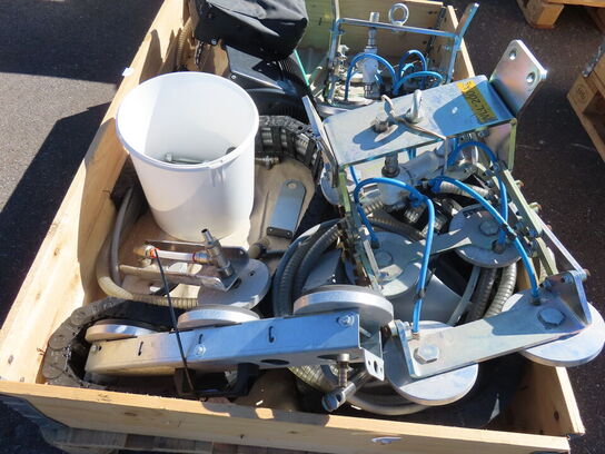 Palle med kædetajle samt sugekopper mv.