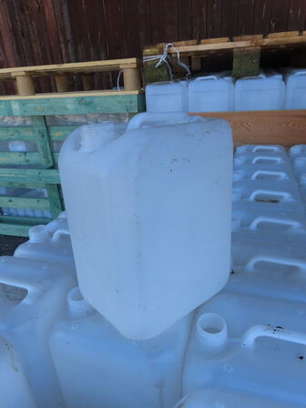 5 paller plastikdunke