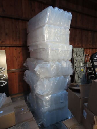 Palle med diverse dunke