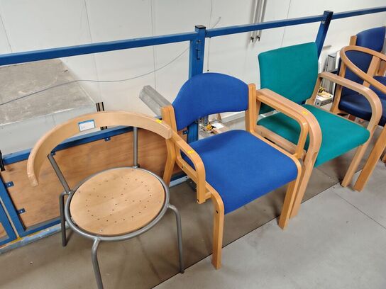 10 stole, assorterede