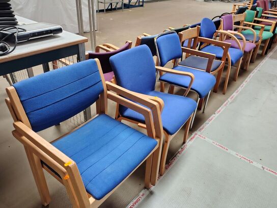 12 stole, assorterede