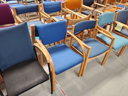 11 stole, assorterede