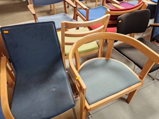 11 stole, assorterede