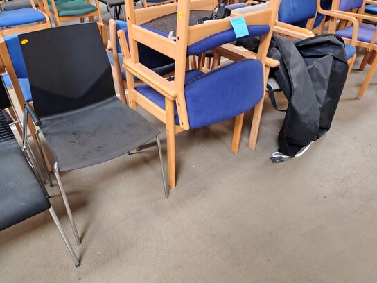 10 stole, assorterede