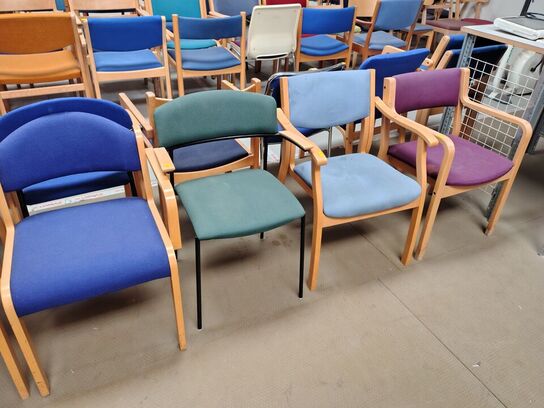 11 stole, assorterede