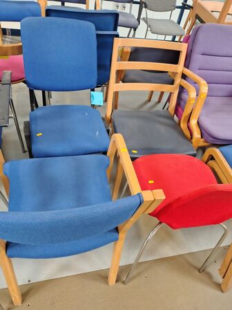 15 stole, assorterede