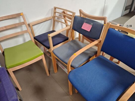 11 stole, assorterede