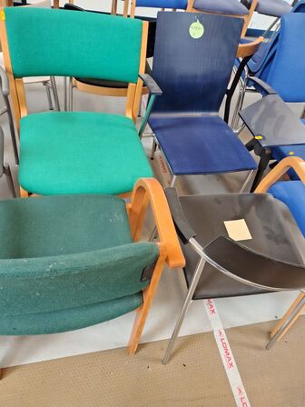 15 stole, assorterede