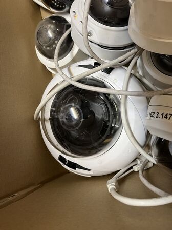 Div. Overvågningskamera  D-LINK; HIKVISION Model: DS-2CD2142FWD-IWS 