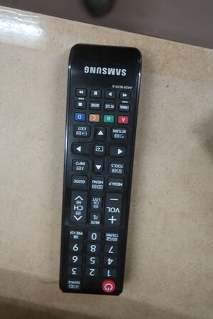 Fladskærms Tv 40" SAMSUNG Model: UE40H550AK