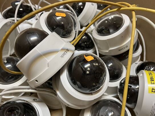 Div. Overvågningskamera  D-LINK; HIKVISION Model: DS-2CD2142FWD-IWS 