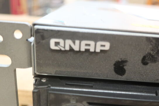 Netværkslagringsserver (NAS) QNAP Model: TS-859U-RP