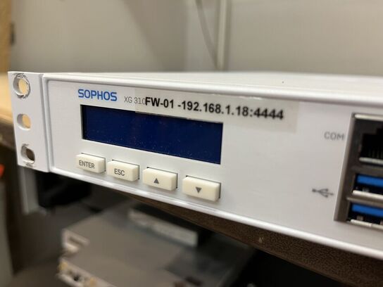 2 Stk. It-Firewall  SOPHOS Model: XG310 Rev2.