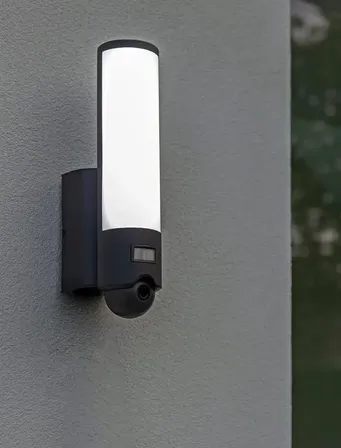 Lutec elara udendørslampe med kamera og led-lys(ubrugt)