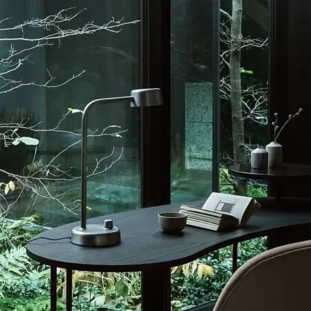 &Tradition working title bordlampe aluminium led(ubrugt)