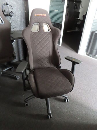 Gamer stol, CEPTER