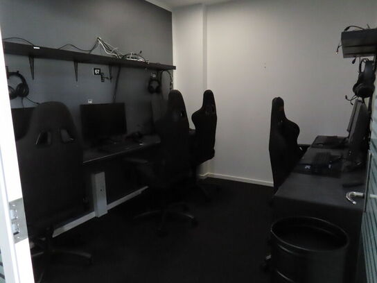 HELE RUMMET, 5 x GAMER PLADSER inkl. borde og hylder 