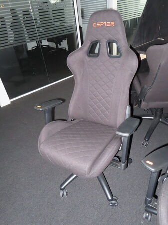 Gamer stol, CEPTER