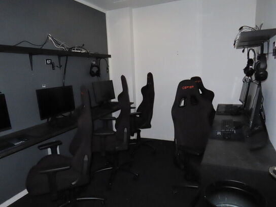 HELE RUMMET, 5 x GAMER PLADSER inkl. borde og hylder 