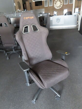 Gamer stol, CEPTER