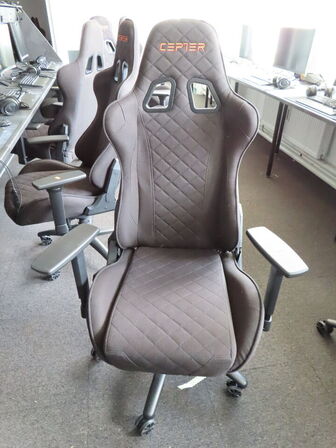 Gamer stol, CEPTER
