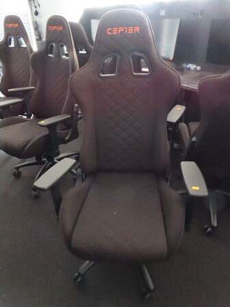 Gamer stol, CEPTER