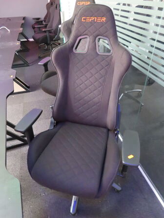 Gamer stol, CEPTER